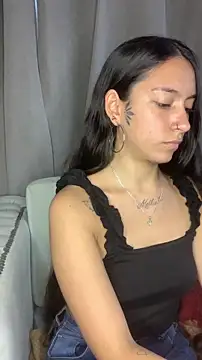 DulceLatinaxo online show from 06-16-26, 09:48