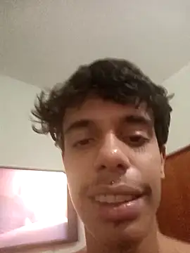 raiotrajado online show from 04-07-26, 06:43