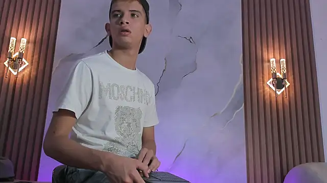 Ethanhot os online show from 04-09-26, 06:03