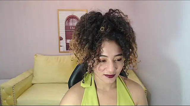 Snapshot of Brittany_ch chatting on 05-03-26, 12:53 Brittany ch online show from 05-03-26, 12:53