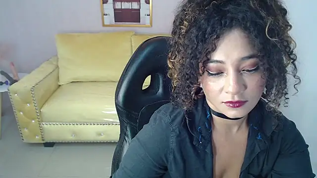 Snapshot of Brittany_ch chatting on 05-16-26, 08:19 Brittany ch online show from 05-16-26, 08:19