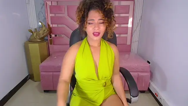 Snapshot of Brittany_ch chatting on 04-11-26, 08:12 Brittany ch online show from 04-11-26, 08:12