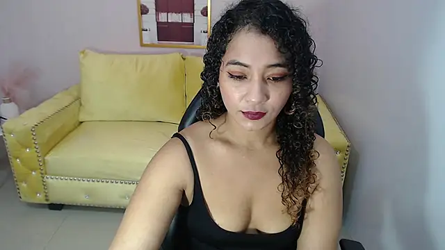 Snapshot of Brittany_ch chatting on 05-05-26, 08:12 Brittany ch online show from 05-05-26, 08:12
