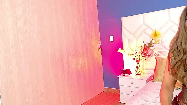 Kiara Parker  online show from 06-30-26, 07:47
