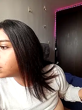 Solange 686 online show from 05-12-26, 08:04