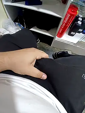 boysexy2207 online show from 04-06-26, 08:43