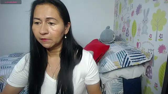 Tyna b online show from 06-19-26, 05:13