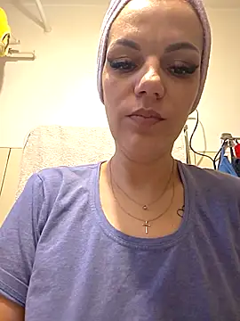 SweetMomy  online show from 04-17-26, 06:05