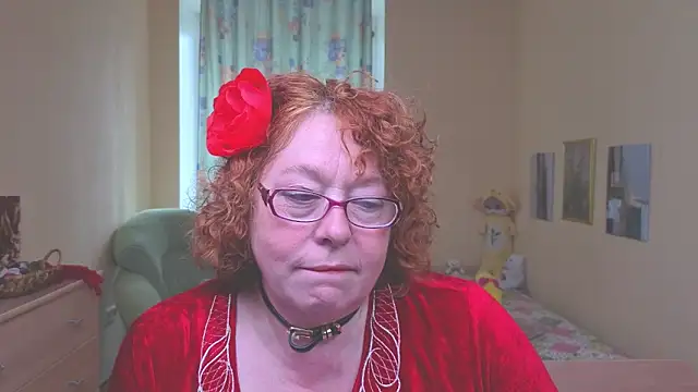 Snapshot of Fara_Flutte chatting on 05-11-26, 07:54 Fara Flutte online show from 05-11-26, 07:54
