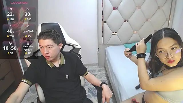 Zoe and jackk  online show from 04-30-26, 08:27