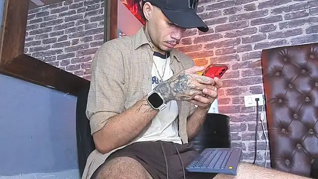 Daniel huge22 online show from 06-18-26, 02:44