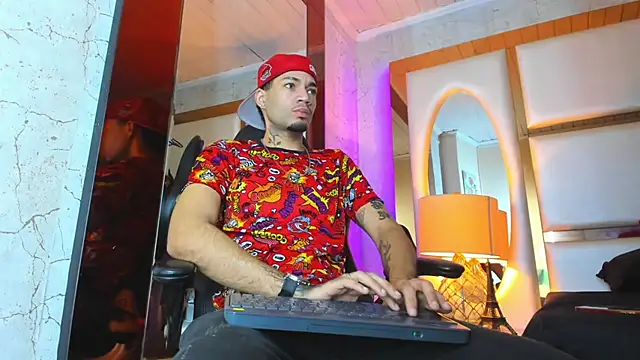 Daniel huge22 online show from 05-30-26, 01:39