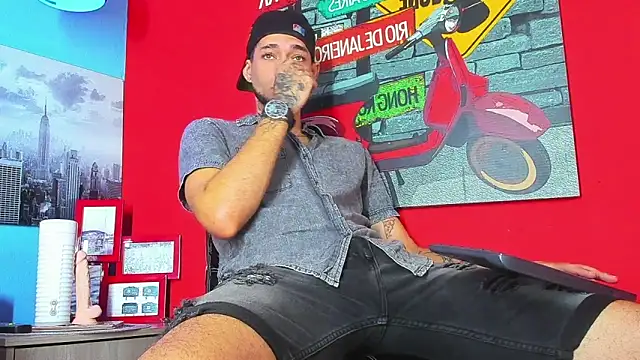 Daniel huge22 online show from 04-14-26, 02:00