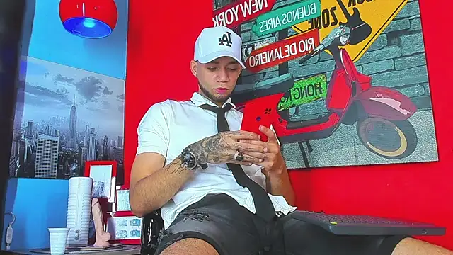 Daniel huge22 online show from 04-18-26, 02:08