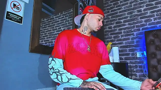 Daniel huge22 online show from 06-14-26, 03:02