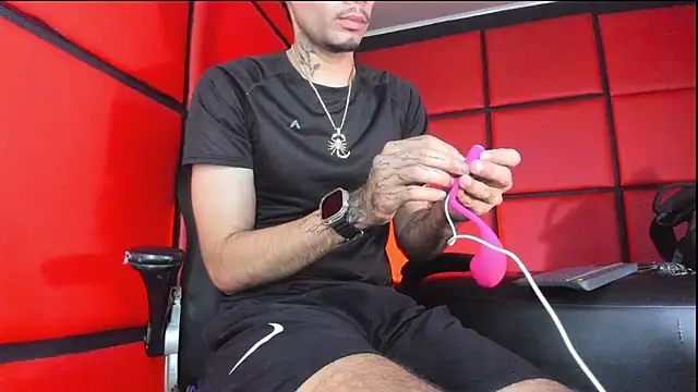 Daniel huge22 online show from 06-24-26, 02:15