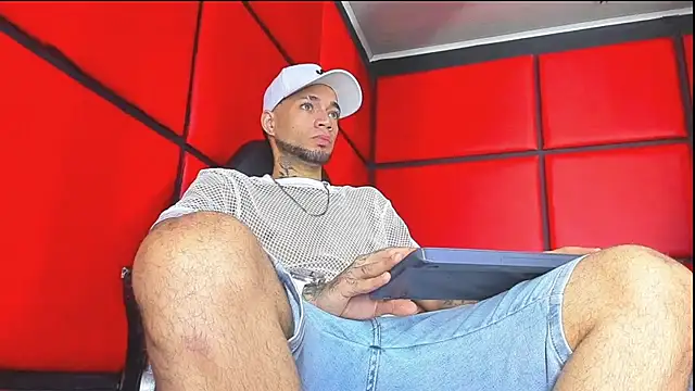 Daniel huge22 online show from 05-01-26, 02:22