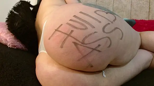Melanie Slut nasty online show from 05-06-26, 09:08