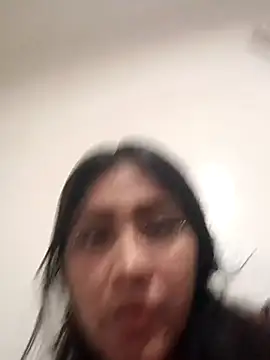 itsyafavgirll online show from 04-18-26, 06:27