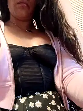 itsyafavgirll online show from 04-13-26, 09:13