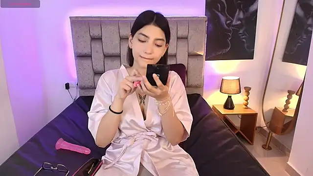 Snapshot of candy_tina chatting on 04-17-26, 02:20 candy tina online show from 04-17-26, 02:20
