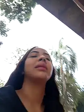 Snapshot of Sexy_cloee_outdoors chatting on 04-08-26, 09:49 Sexy cloee outdoors online show from 04-08-26, 09:49