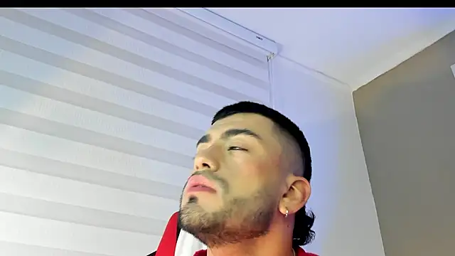 Alexander Diazz online show from 04-22-26, 12:23
