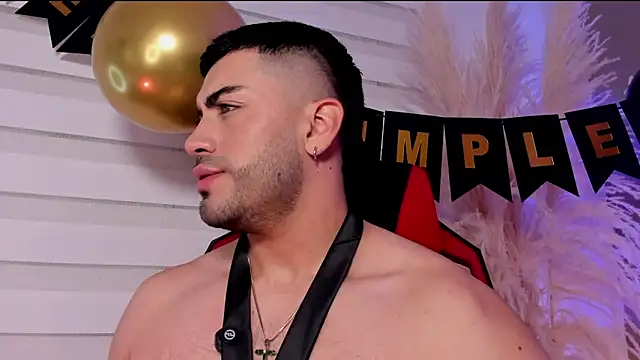 Alexander Diazz online show from 05-11-26, 04:04
