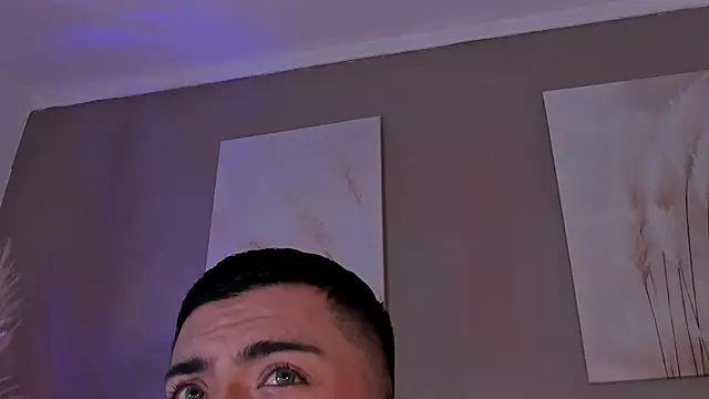 Alexander Diazz online show from 06-17-26, 11:53