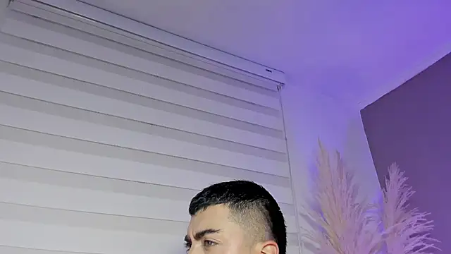 Alexander Diazz online show from 05-15-26, 12:14