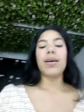BrendaBloom  online show from 04-18-26, 02:47