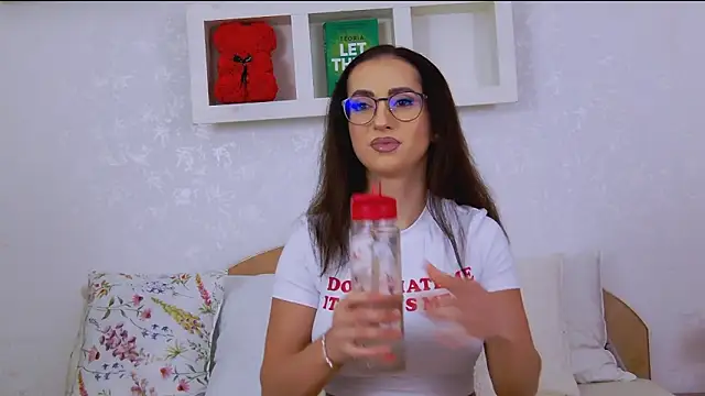 KarolDolly05 online show from 04-20-26, 02:07