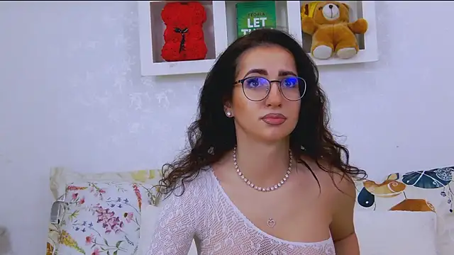 KarolDolly05 online show from 05-19-26, 02:13