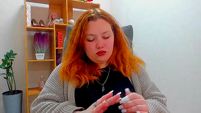 Snapshot of Aillia-Rous chatting on 05-03-26, 06:18 Aillia-Rous online show from 05-03-26, 06:18