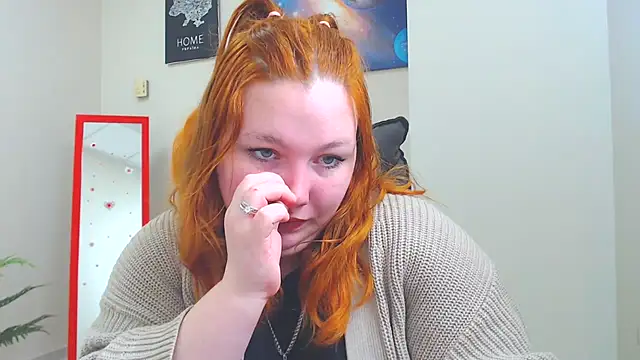 Snapshot of Aillia-Rous chatting on 04-16-26, 06:25 Aillia-Rous online show from 04-16-26, 06:25
