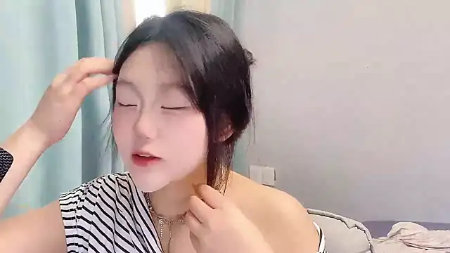 Lilababy00 online show from 04-17-26, 02:03