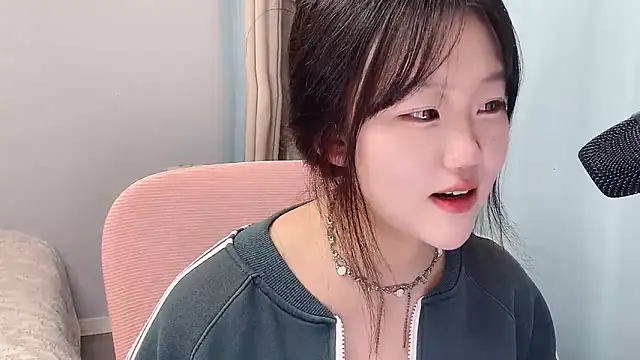 Lilababy00 online show from 04-20-26, 02:29