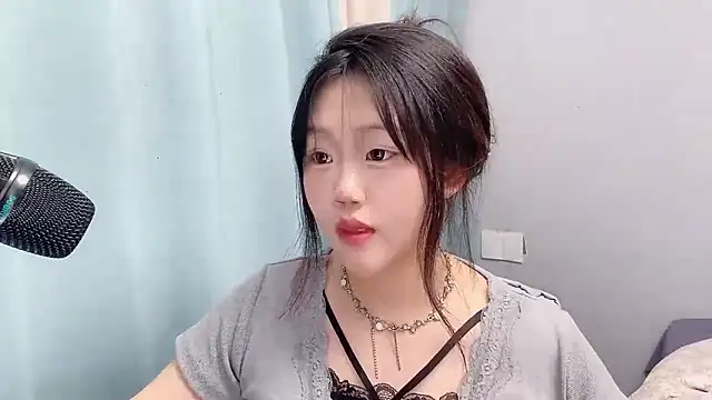 Lilababy00 online show from 04-15-26, 02:21