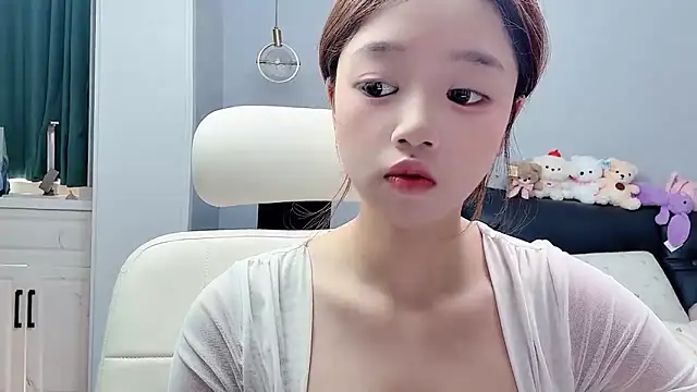 Lilababy00 online show from 05-22-26, 03:26
