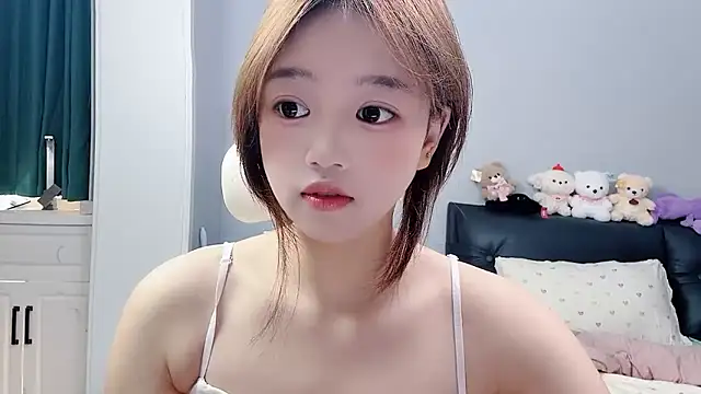 Lilababy00 online show from 06-05-26, 04:06