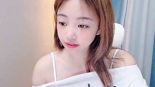 Lilababy00 online show from 07-10-26, 04:34