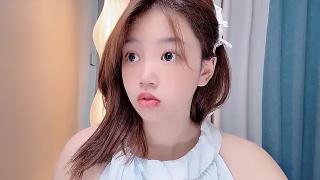 Lilababy00 online show from 06-19-26, 01:44