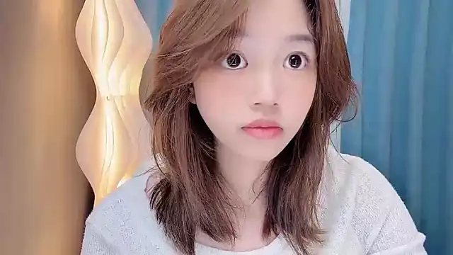 Lilababy00 online show from 06-18-26, 10:53