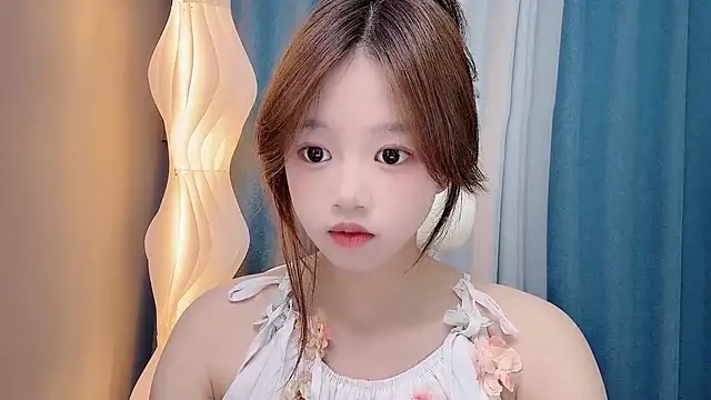 Lilababy00 online show from 06-16-26, 05:40