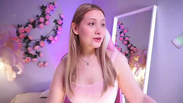 Emilicious online show from 05-11-26, 01:34