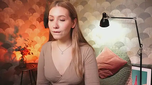 Emilicious online show from 05-13-26, 02:02