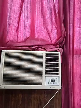 Snapshot of cute_dimple0 chatting on 04-30-26, 10:44 cute dimple0 online show from 04-30-26, 10:44