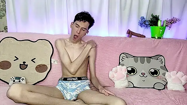 GoodBoyLuca online show from 06-15-26, 11:04