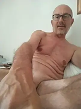 Snapshot of Rubicon_man chatting on 07-19-26, 08:01 Rubicon man online show from 07-19-26, 08:01