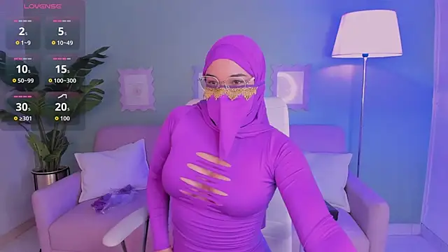 SamiraLuxe online show from 04-09-26, 09:48